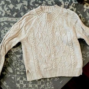 Gap oatmeal cable sweater size s.